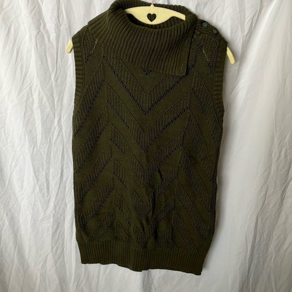 Banana Republic: Olive Green sleeveless sweater- Cotton Blend- S